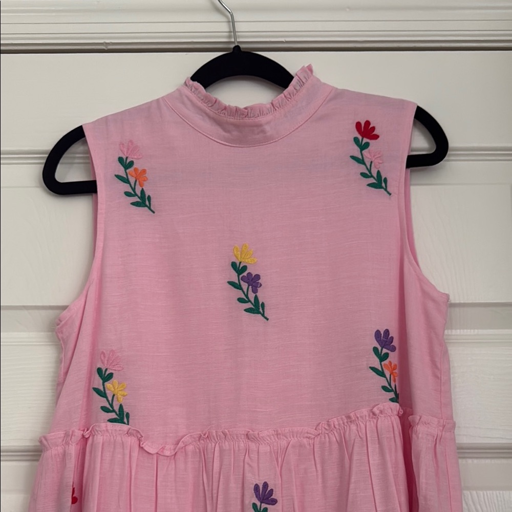 Pink Sleeveless Floral Embroidered Dress - Picture 3 of 7